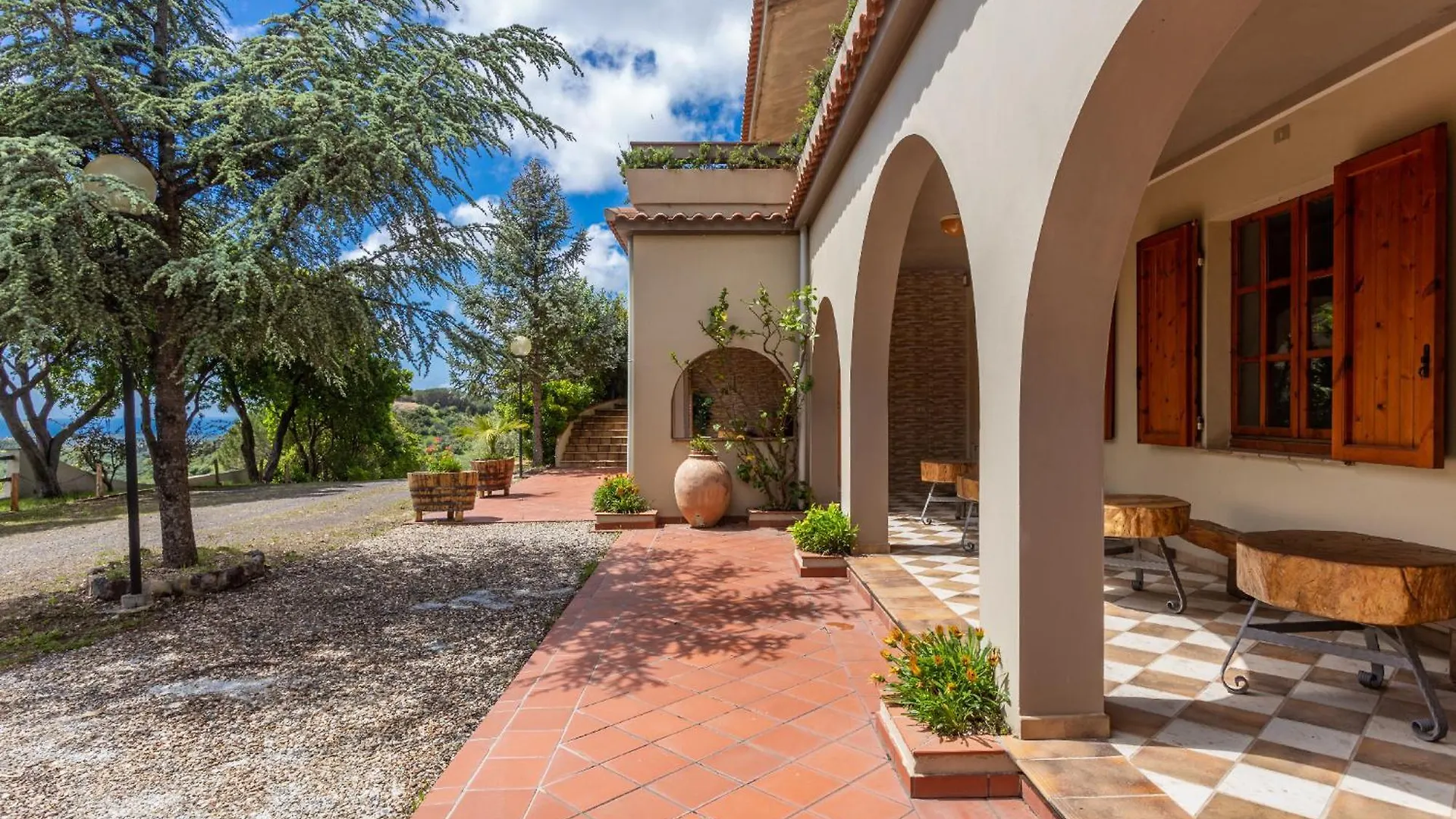 Meravigliosa Villa In Collina Scano Montiferro 0*,  이탈리아