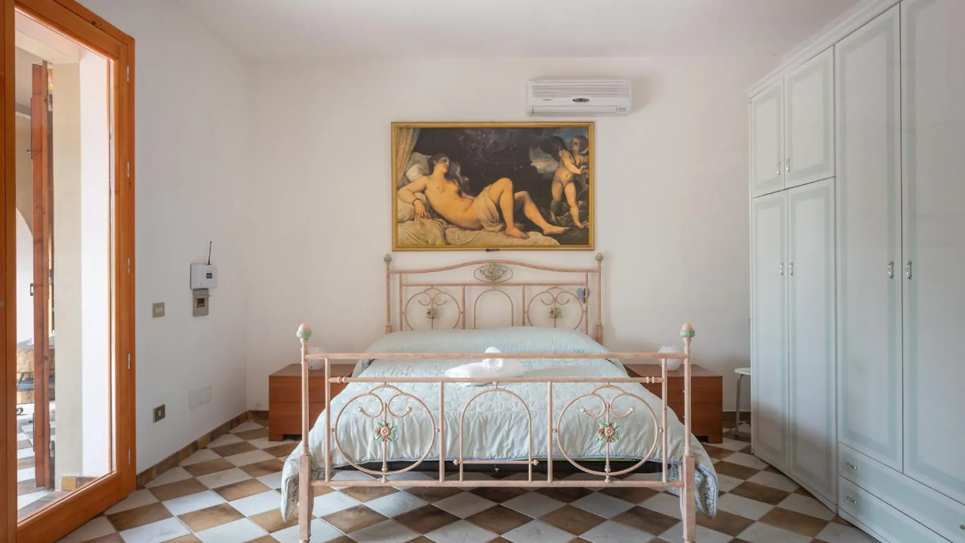 Meravigliosa Villa In Collina Scano Montiferro